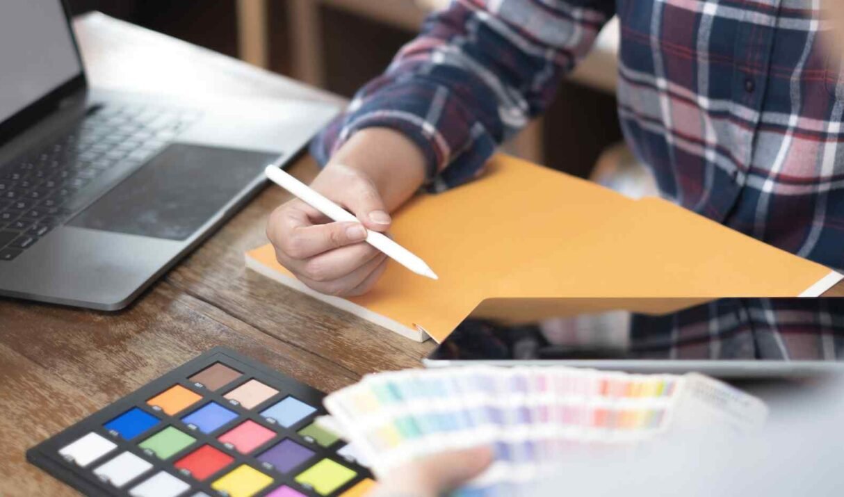 Graphic Design Trends 2023 Are Shaping the New Reality
